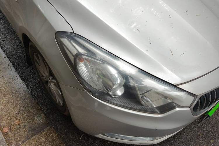 Used Kia K3 2013 1.6L Automatic GL Right Front Headlight