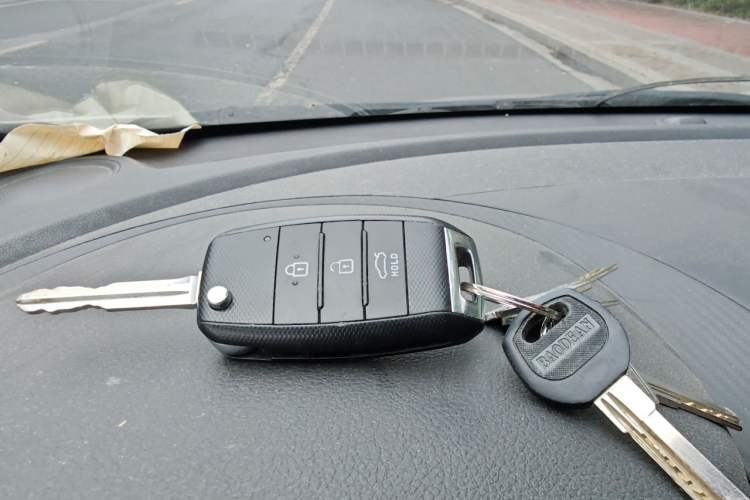 Used Kia K3 2013 1.6L Automatic GL Vehicle Key