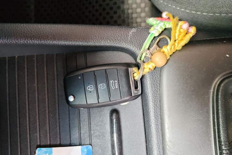Used Kia K3 2013 1.6L Manual GLS Vehicle Key