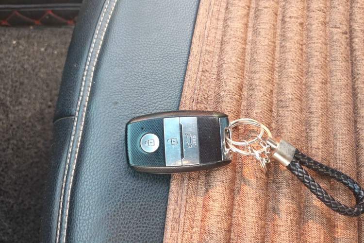 Used Kia K3 2013 1.6L Automatic GLS Vehicle Key