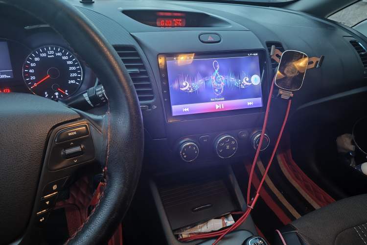 Used Kia K3 2013 1.6L Manual GLS Audio And AC Panel