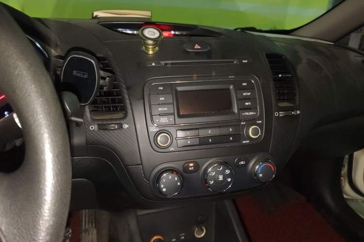 Used Kia K3 2013 1.6L Automatic GL Audio And AC Panel