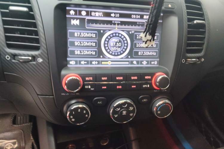 Used Kia K3 2013 1.6L Automatic GLS Audio And AC Panel