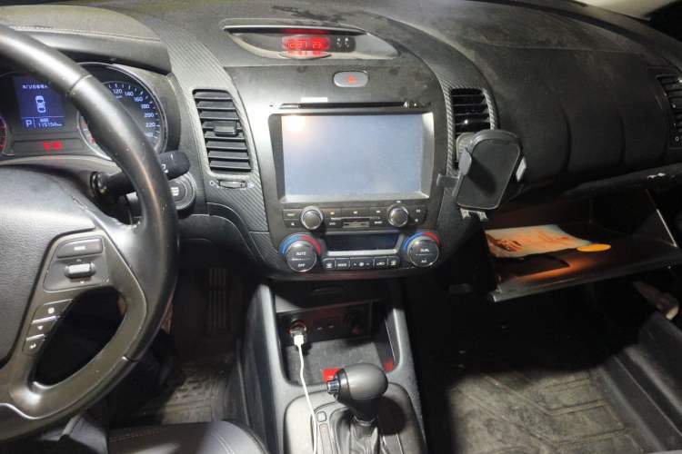 Used Kia K3 2013 1.6L Automatic DLX Audio And AC Panel