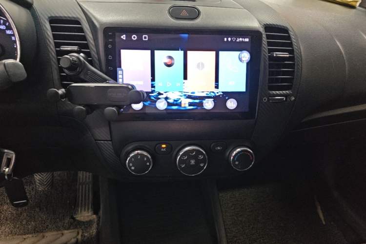 Used Kia K3 2013 1.6L Manual GLS Audio And AC Panel