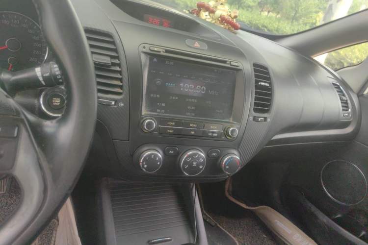 Used Kia K3 2013 1.6L Automatic GLS Audio And AC Panel