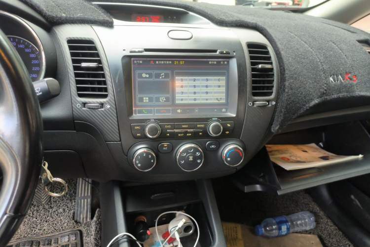 Used Kia K3 2013 1.6L Manual GLS Audio And AC Panel