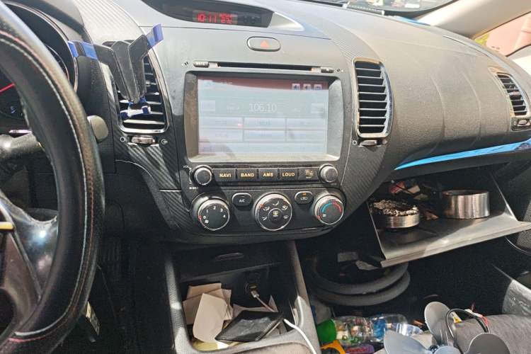 Used Kia K3 2013 1.6L Manual GLS Audio And AC Panel