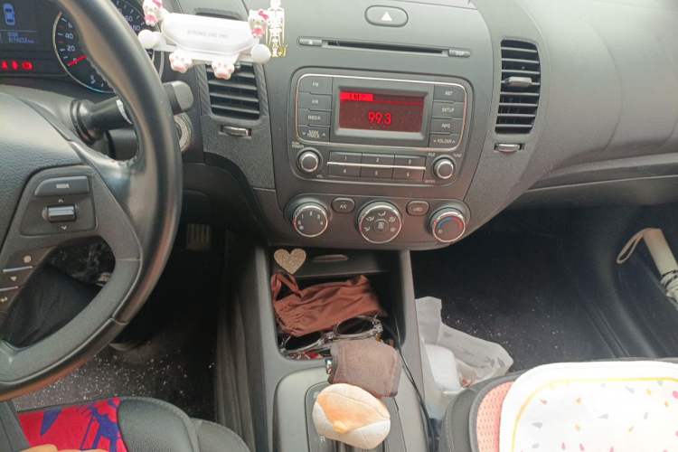 Used Kia K3 2013 1.6L Automatic GLS Audio And AC Panel