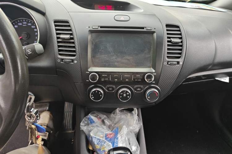 Used Kia K3 2013 1.6L Automatic GL Audio And AC Panel
