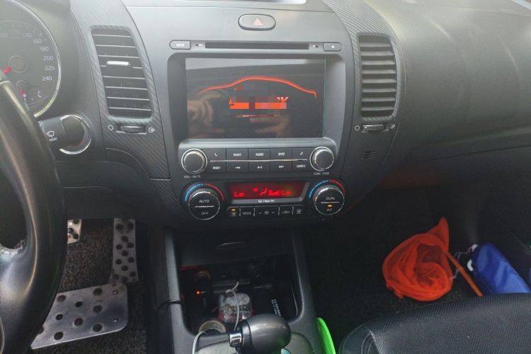 Used Kia K3 2013 1.6L Automatic DLX Audio And AC Panel