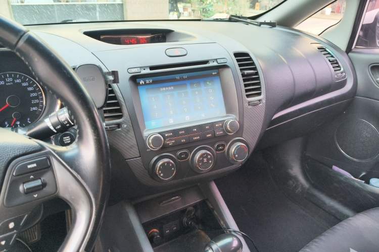 Used Kia K3 2013 1.6L Automatic GLS Audio And AC Panel
