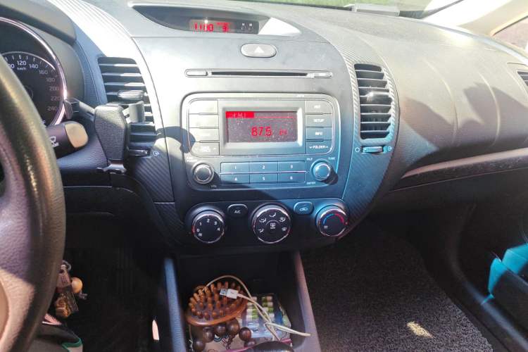 Used Kia K3 2013 1.6L Automatic GL Audio And AC Panel