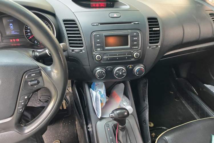 Used Kia K3 2013 1.6L Automatic GL Audio And AC Panel