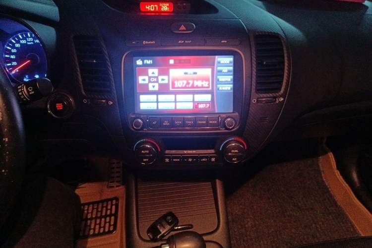 Used Kia K3 2013 1.8L Automatic Premium Audio And AC Panel