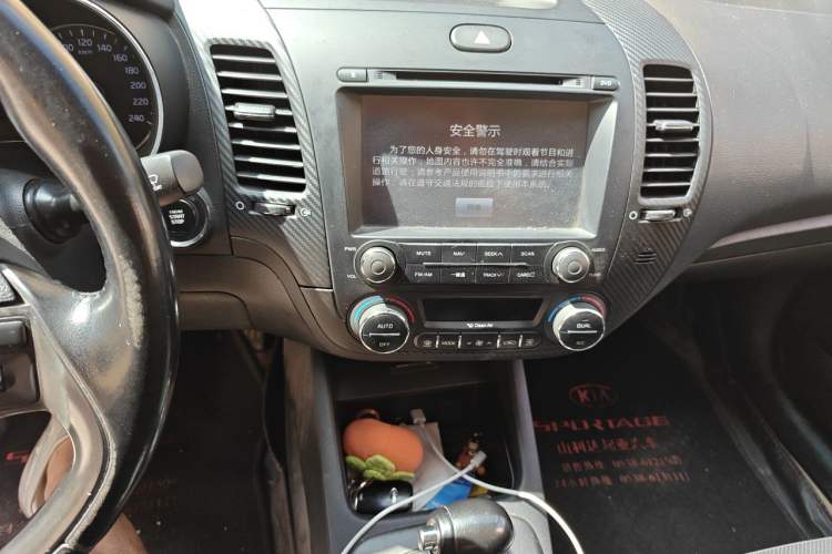 Used Kia K3 2013 1.6L Automatic DLX Audio And AC Panel