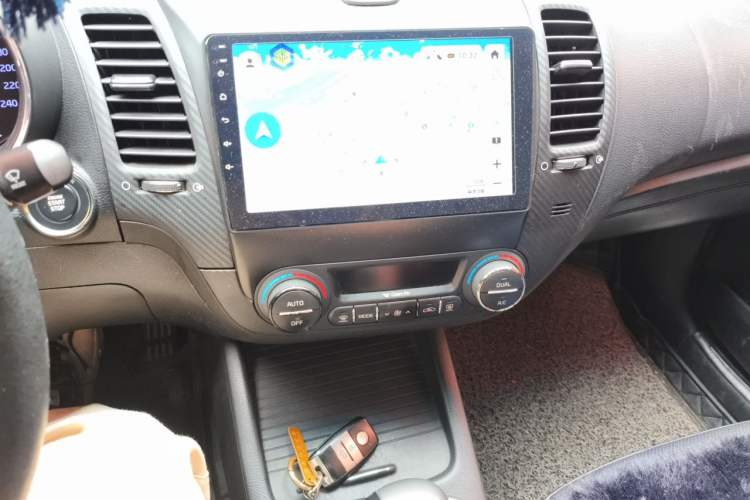 Used Kia K3 2013 1.6L Automatic DLX Audio And AC Panel