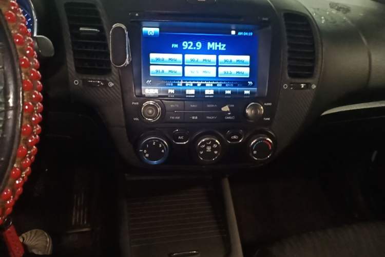 Used Kia K3 2013 1.6L Manual GLS Audio And AC Panel