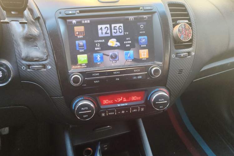 Used Kia K3 2013 1.6L Automatic Premium Audio And AC Panel
