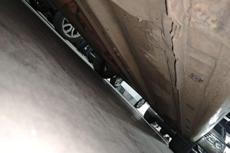 Used Kia K3 2013 1.6L Automatic GLS Chassis Front Left