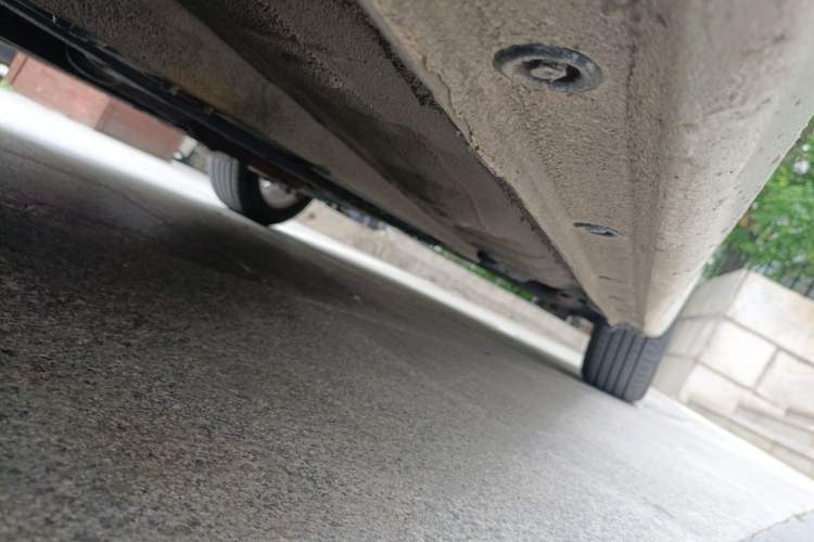 Used Kia K3 2013 1.6L Automatic GLS Chassis Front Left
