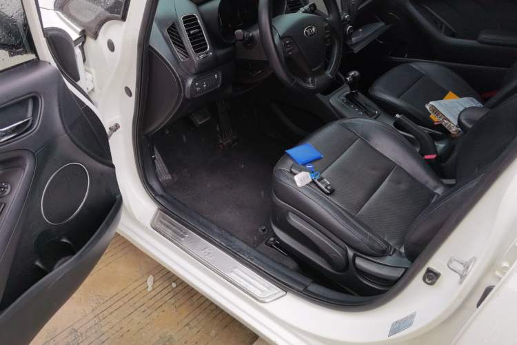 Used Kia K3 2013 1.6L Automatic DLX Driver Seat
