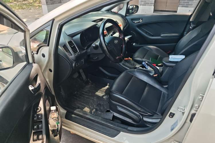 Used Kia K3 2013 1.6L Automatic DLX Driver Seat