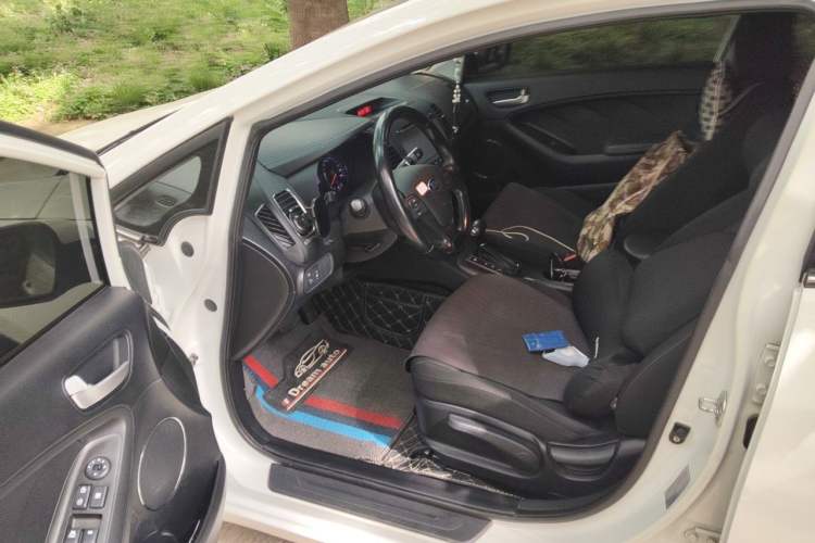Used Kia K3 2013 1.6L Automatic GLS Driver Seat