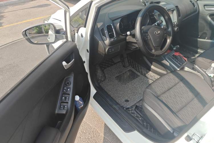 Used Kia K3 2013 1.6L Automatic GL Driver Seat
