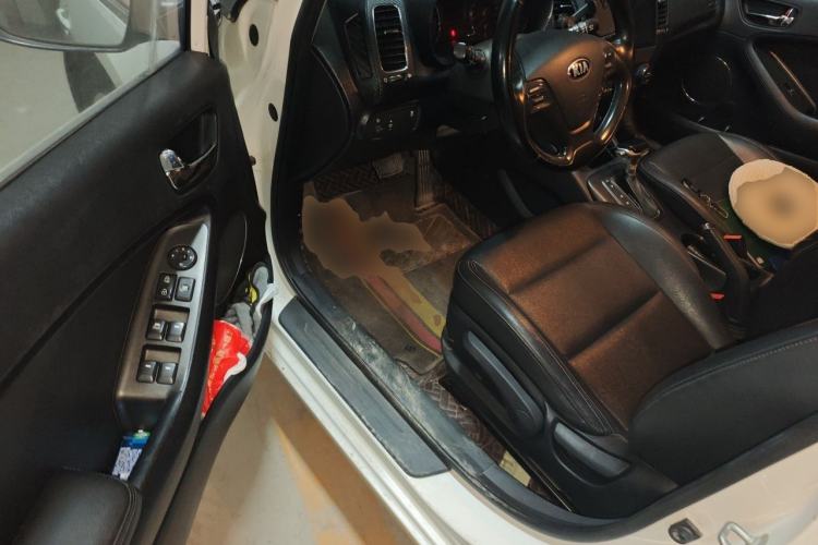 Used Kia K3 2013 1.6L Automatic DLX Driver Seat