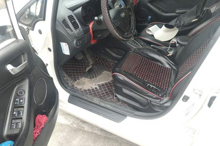 Used Kia K3 2013 1.6L Automatic GLS Driver Seat