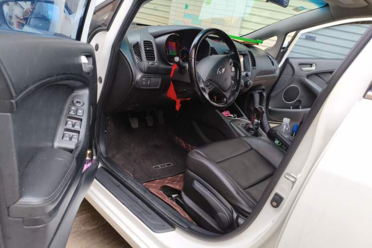 Used Kia K3 2013 1.6L Manual GLS Driver Seat