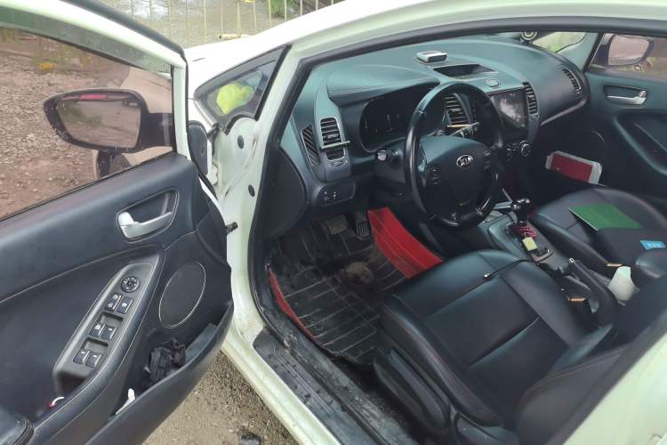 Used Kia K3 2013 1.6L Automatic GLS Driver Seat