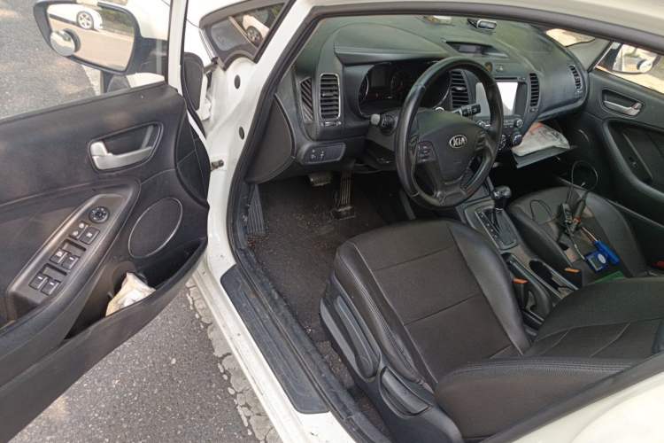 Used Kia K3 2013 1.6L Automatic GLS Driver Seat