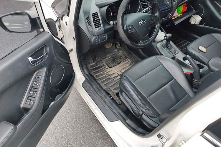 Used Kia K3 2013 1.6L Automatic DLX Driver Seat