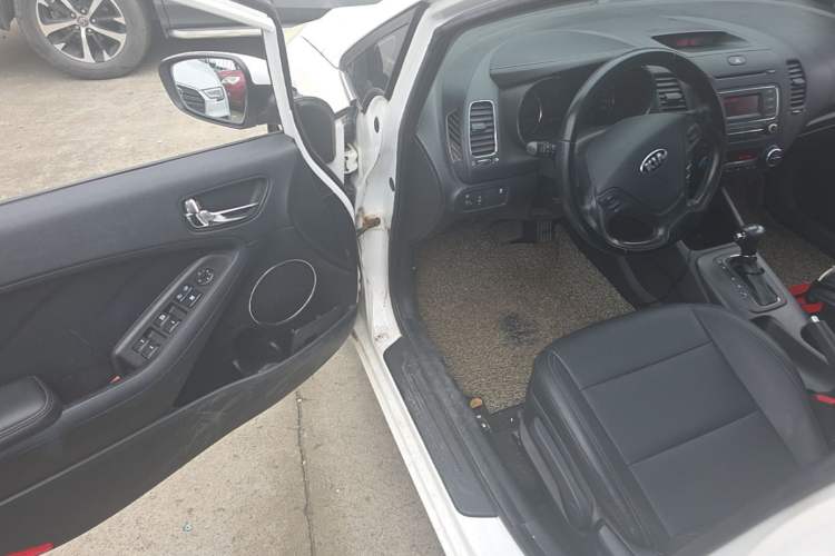 Used Kia K3 2013 1.6L Automatic DLX Driver Seat