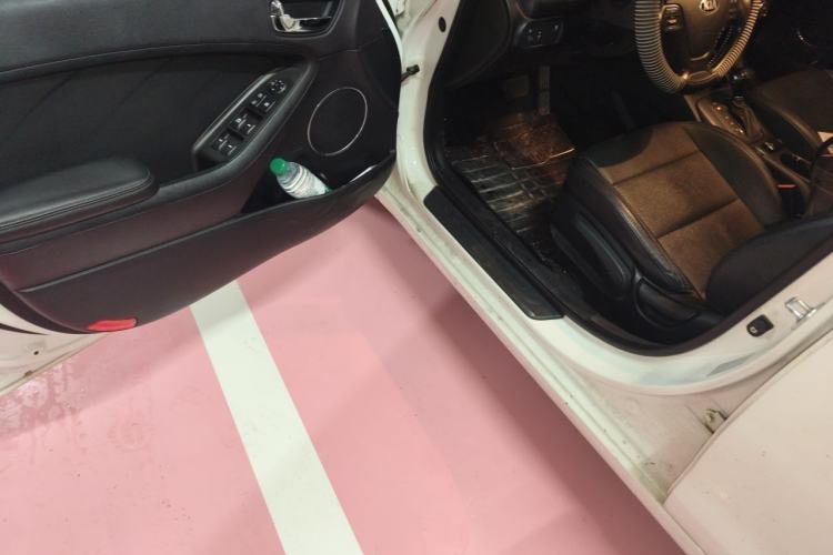 Used Kia K3 2013 1.6L Automatic DLX Driver Seat