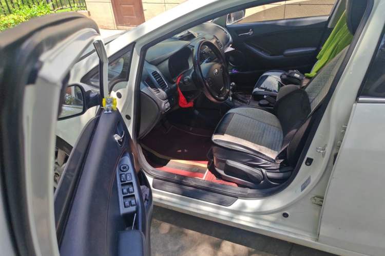 Used Kia K3 2013 1.6L Automatic DLX Driver Seat