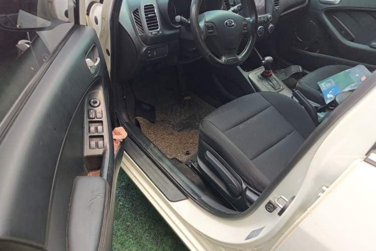 Used Kia K3 2013 1.6L Automatic GLS Driver Seat