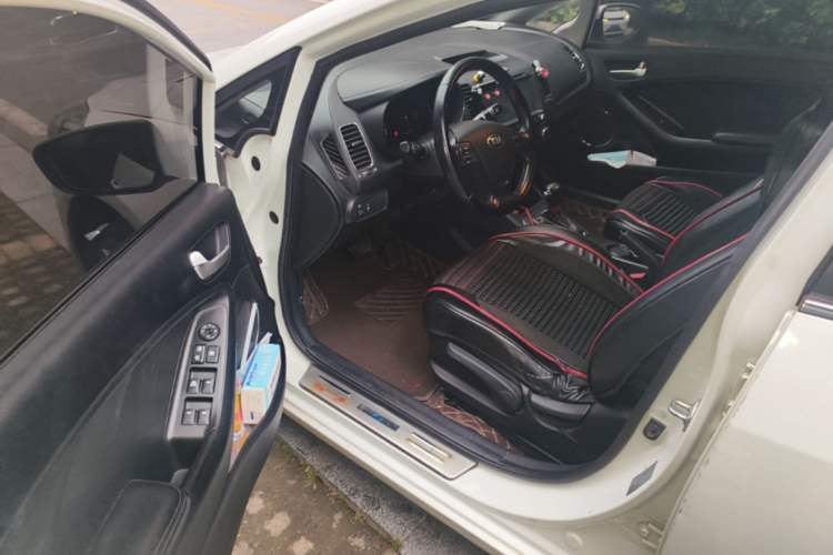 Used Kia K3 2013 1.6L Automatic GLS Driver Seat