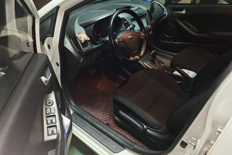 Used Kia K3 2013 1.6L Automatic GLS Driver Seat