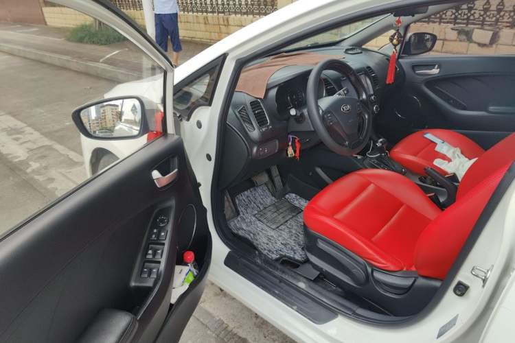 Used Kia K3 2013 1.6L Automatic GLS Driver Seat