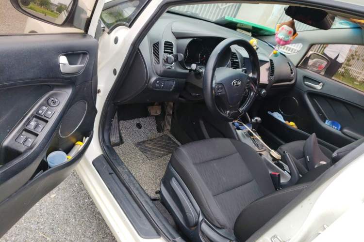 Used Kia K3 2013 1.6L Automatic GLS Driver Seat