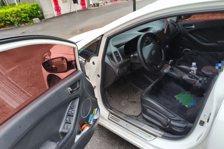 Used Kia K3 2013 1.6L Automatic DLX Driver Seat
