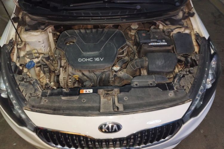 Used Kia K3 2013 1.6L Manual GLS Engine Bay