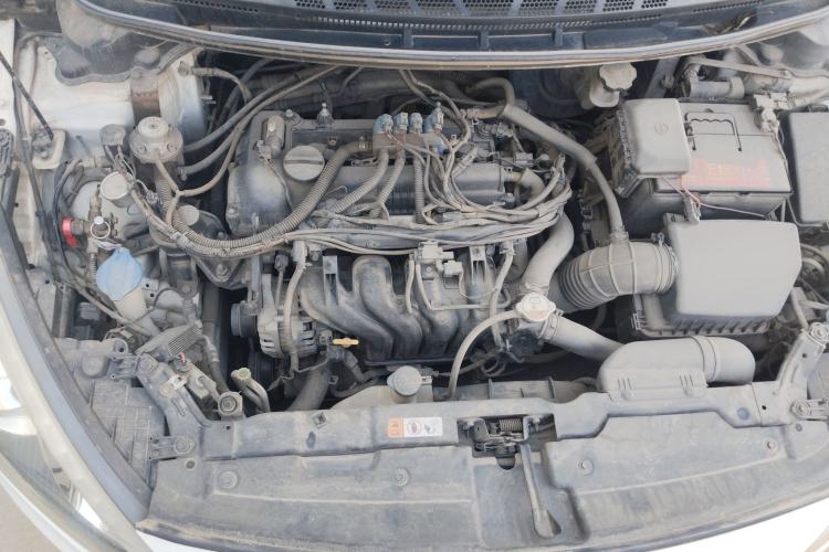 Used Kia K3 2013 1.6L Manual GLS Engine Bay
