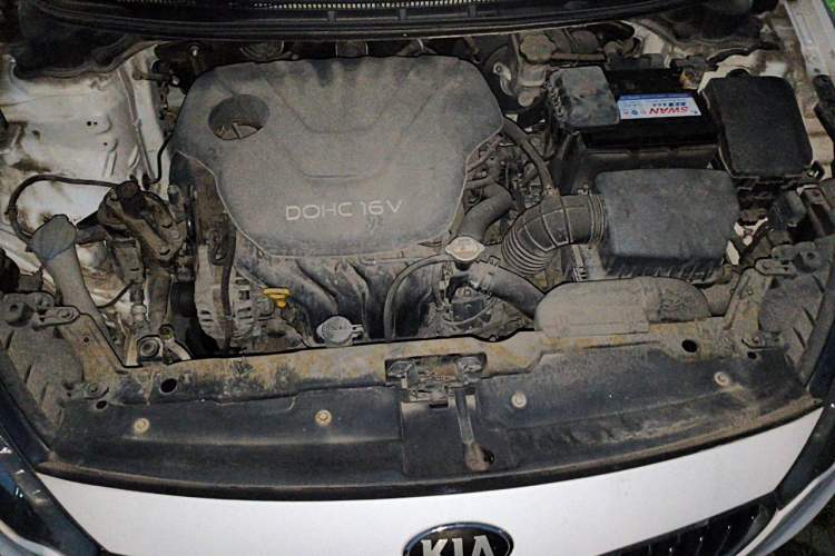 Used Kia K3 2013 1.6L Manual GLS Engine Bay