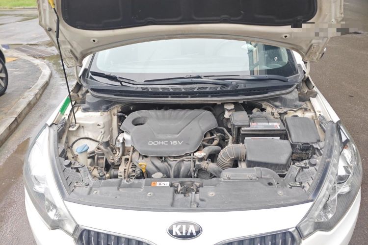 Used Kia K3 2013 1.6L Manual GLS Engine Bay