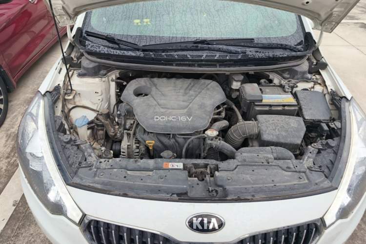 Used Kia K3 2013 1.6L Manual GLS Engine Bay