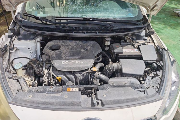 Used Kia K3 2013 1.6L Manual GLS Engine Bay